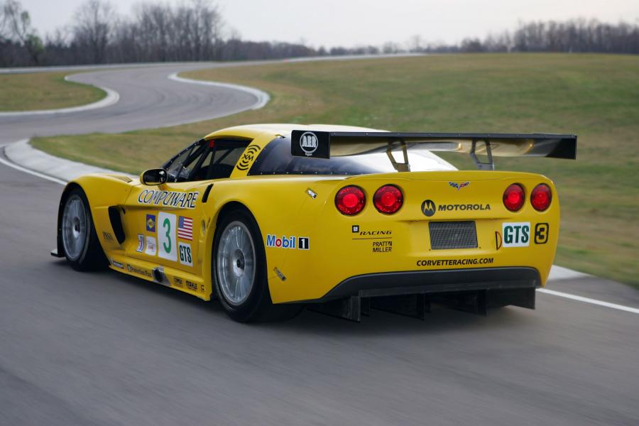  Chevrolet Corvette R 2005 года  (фото 2 из 25)